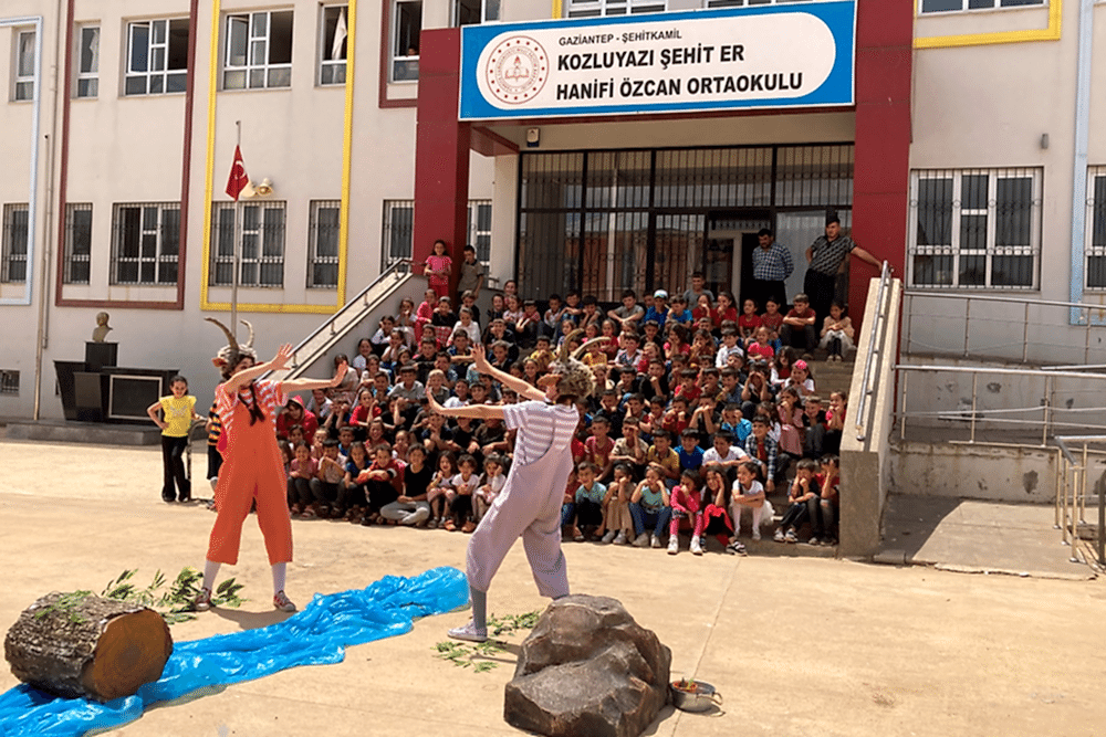 Egepen Deceuninck’ten geleceğe açılan proje: Cumhuriyet'in 100. yılında deprem bölgesindeki 100 okulun penceresini yeniliyor