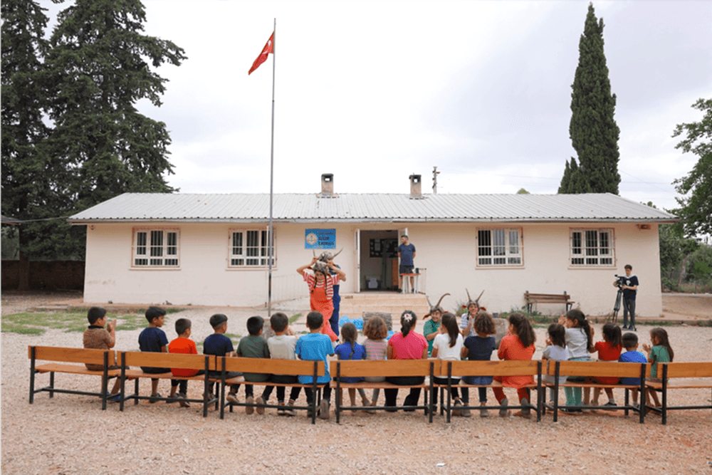 Egepen Deceuninck’ten geleceğe açılan proje: Cumhuriyet'in 100. yılında deprem bölgesindeki 100 okulun penceresini yeniliyor